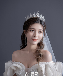 通过改变服饰改变心情，享受当下让生活更美好